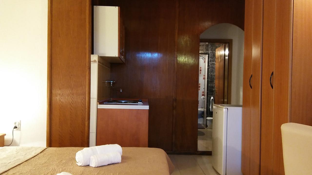 Guest House Villa Castio Petrovac Екстер'єр фото