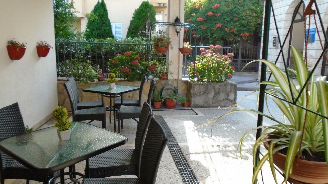 Guest House Villa Castio Petrovac Екстер'єр фото